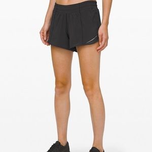 Lululemon Hotty Hot Short 4” Lined, Size 10